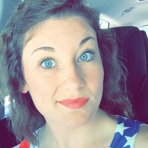 Meet your Posher, Victoria